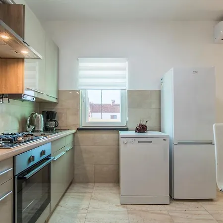 בית נופש Holiday House Isabel